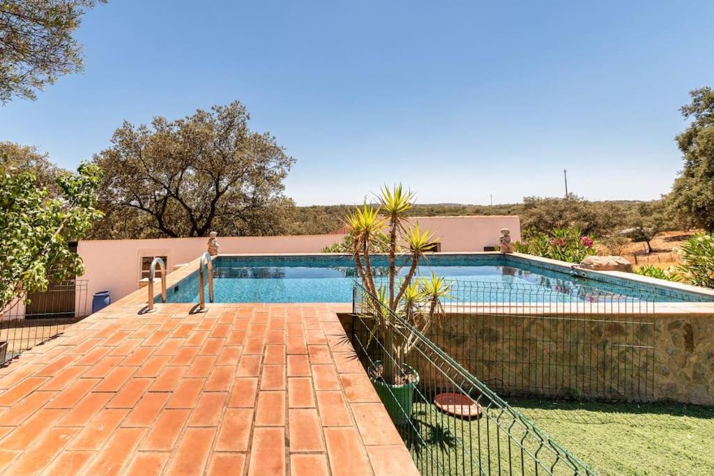 Casa Rural Navalonguilla Con Piscina Санта Олайя дел Кала Екстериор снимка